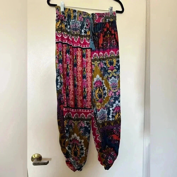 Like New Velvet Printed Anthropologie Pants - Picture 1 of 6